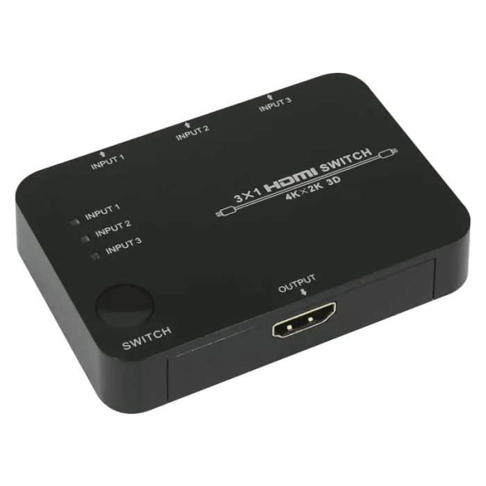 Switch between multiple HDMI sources with the HDCVT 18Gbps HDMI 3 x 1 Switch. It features 3 x HDMI inputs with support for video resolutions up to 4K