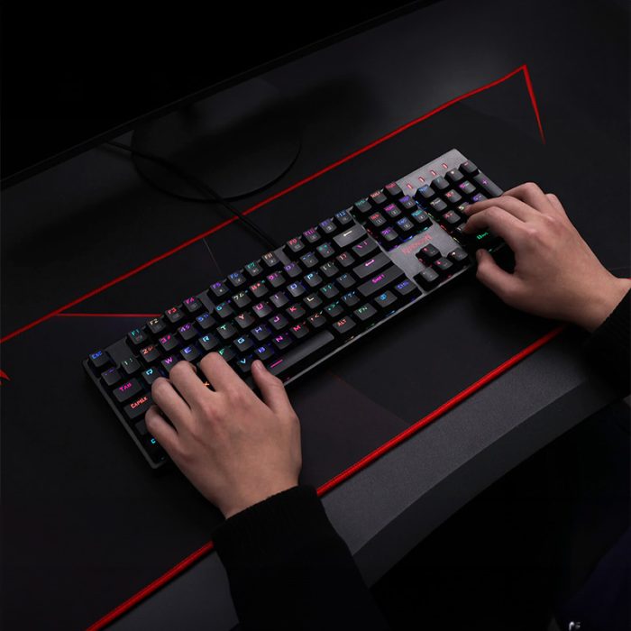 and 18 RGB backlighting modes.